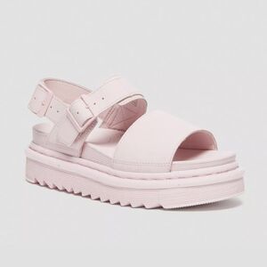 New Voss mono pink Dr Martens